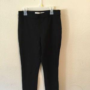Max Studio Slim leg pull on Black Slacks